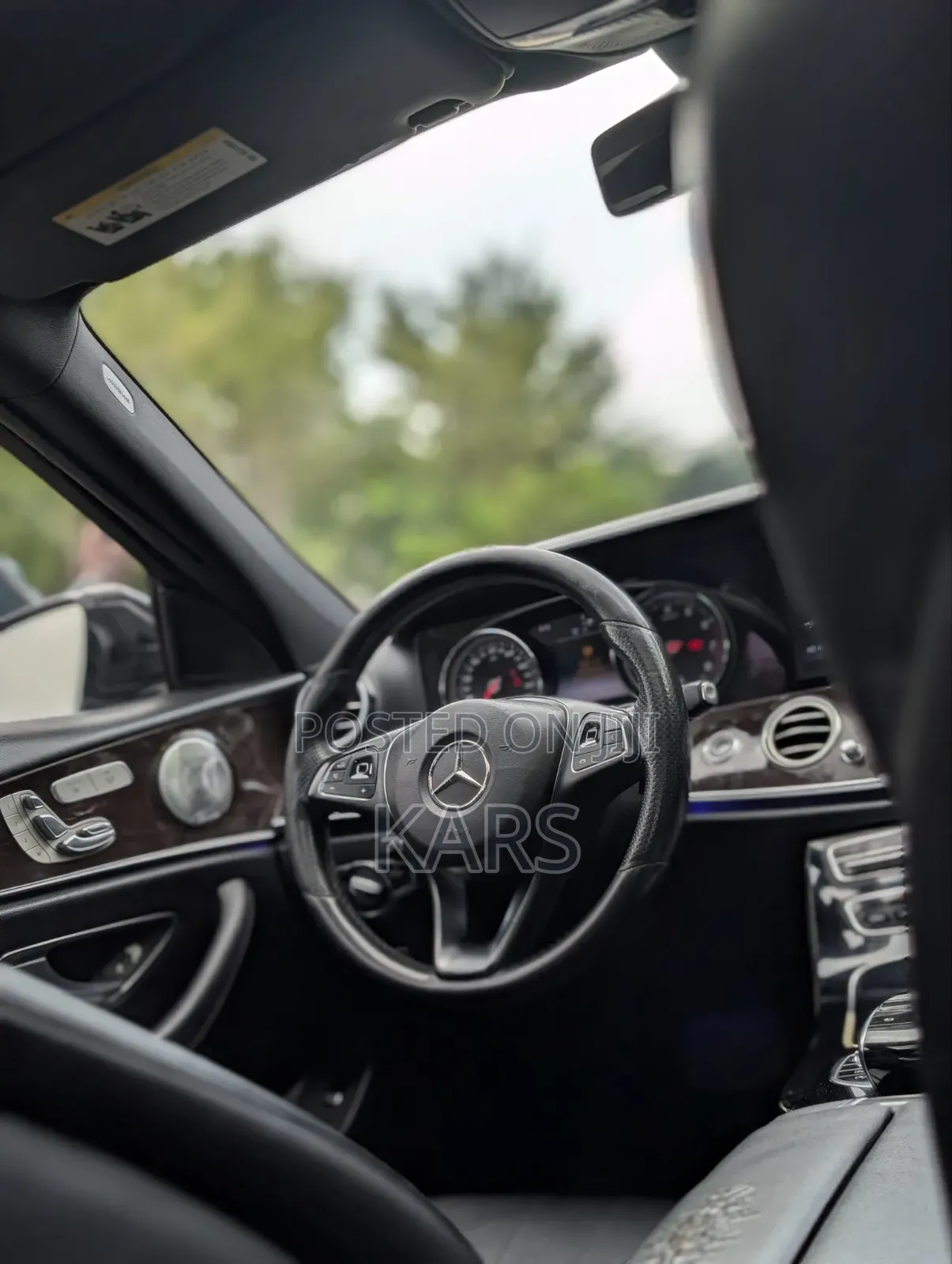Mercedes-Benz E300 2016 Black