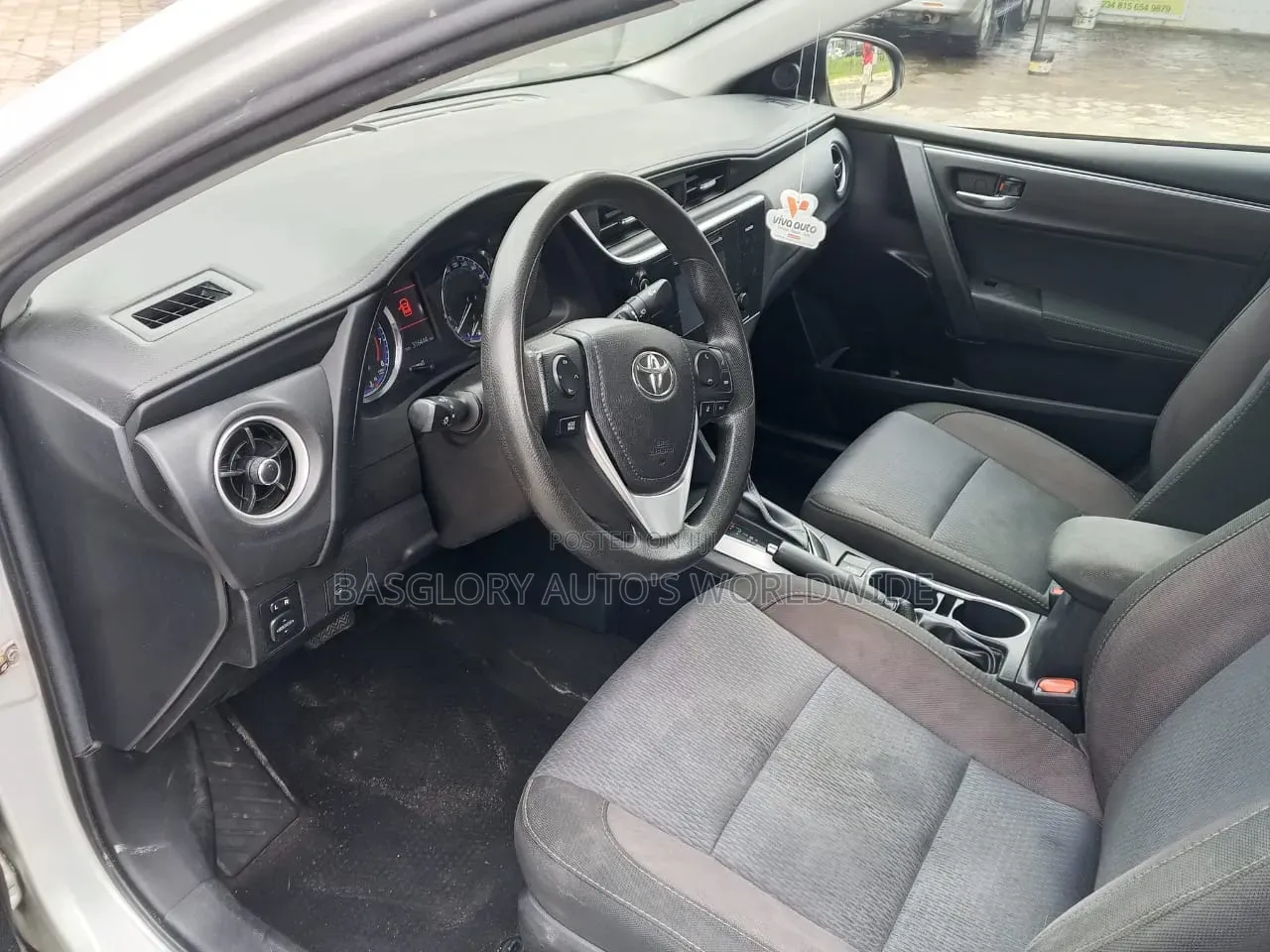 Toyota Corolla 2017 Silver