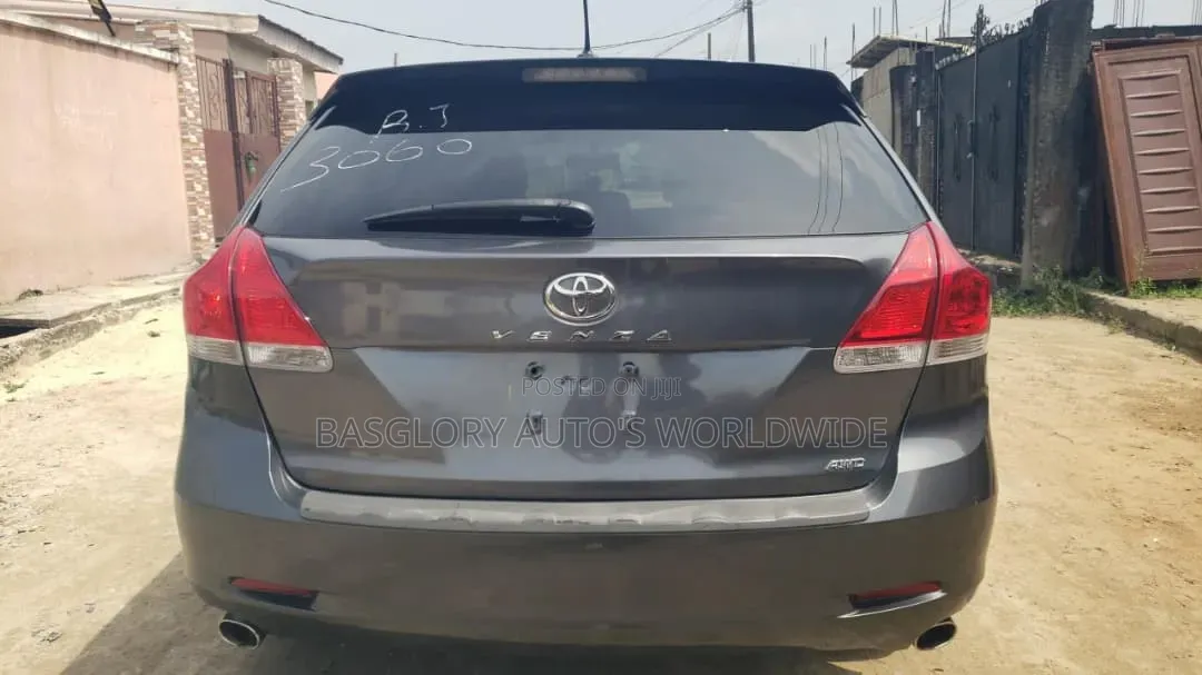 Toyota Venza 2012 Gray