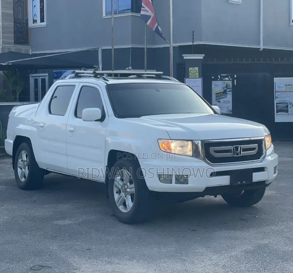 Honda Ridgeline 2011 White