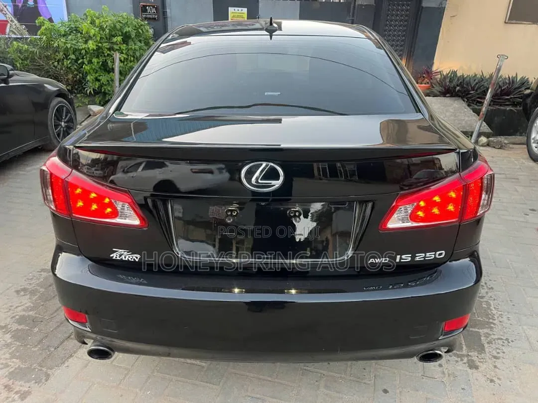 Lexus IS 250 Automatic 2011 Black