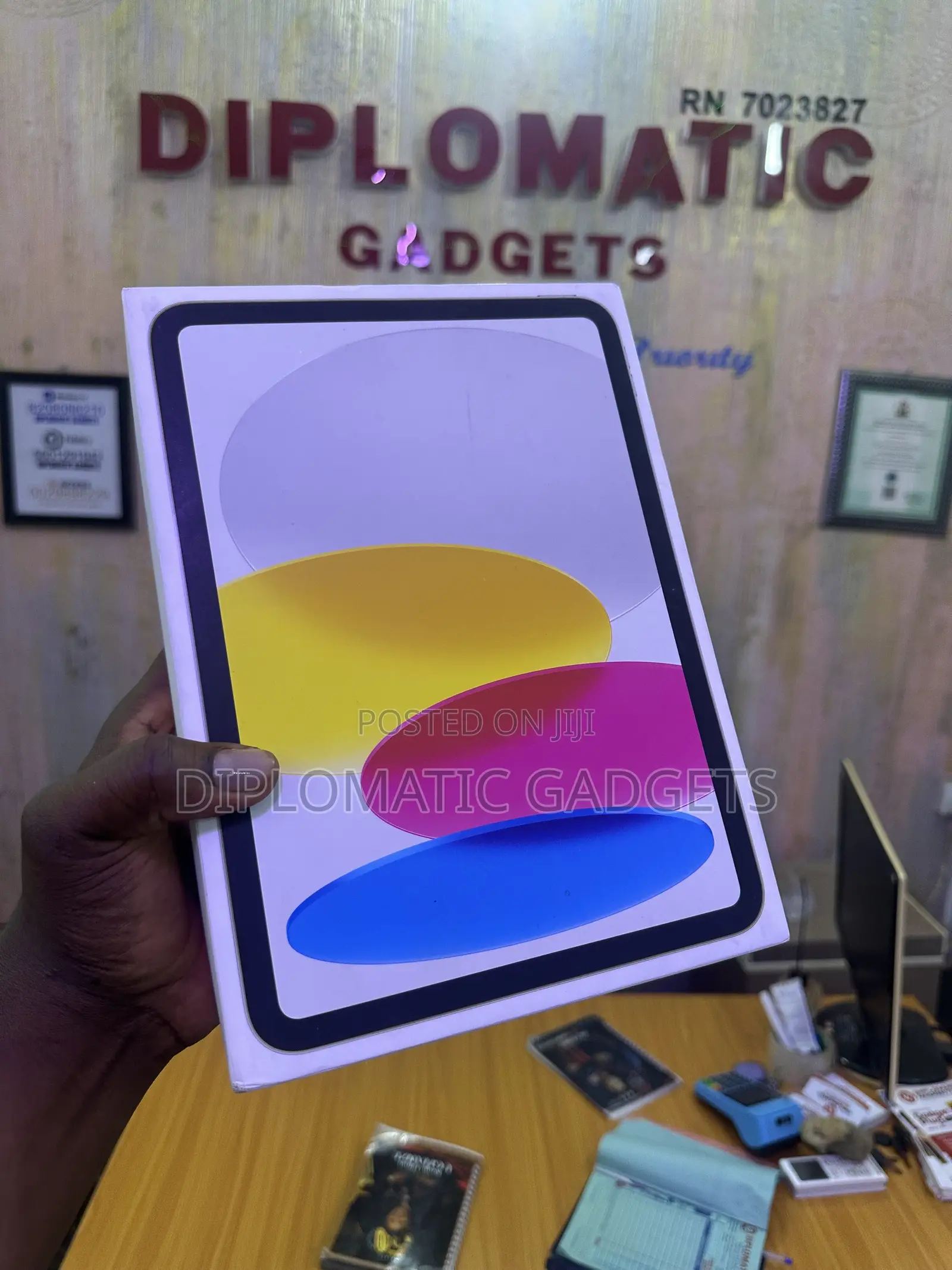 New Apple iPad 10.2 (2020) Wi-Fi 256 GB Silver