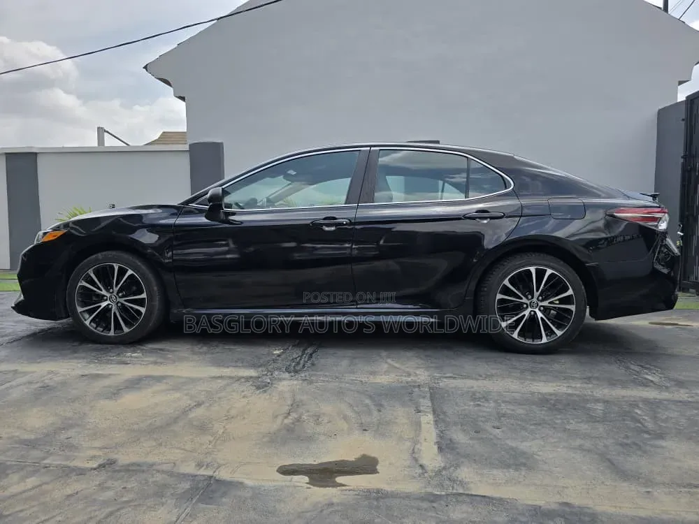 Toyota Camry 2019 Black