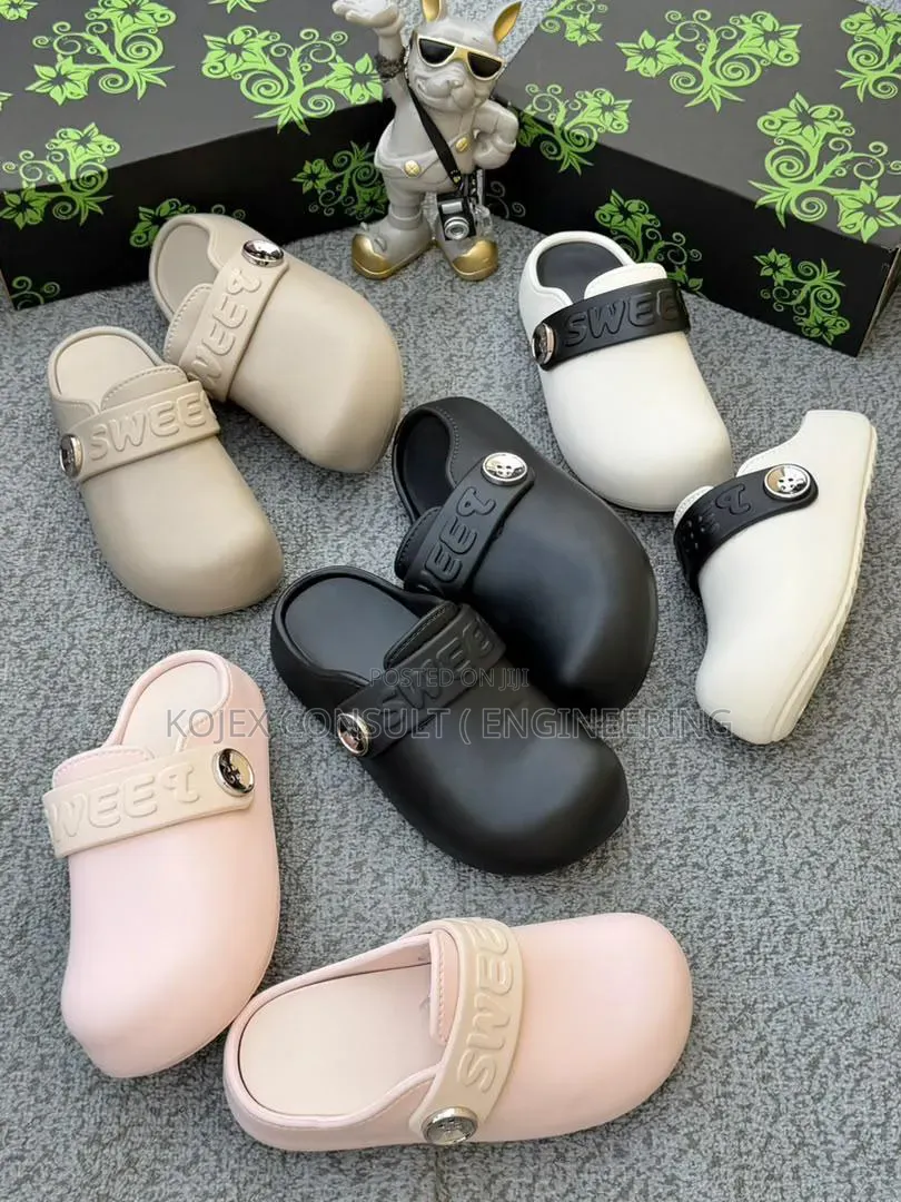 Sweet Female Crocs