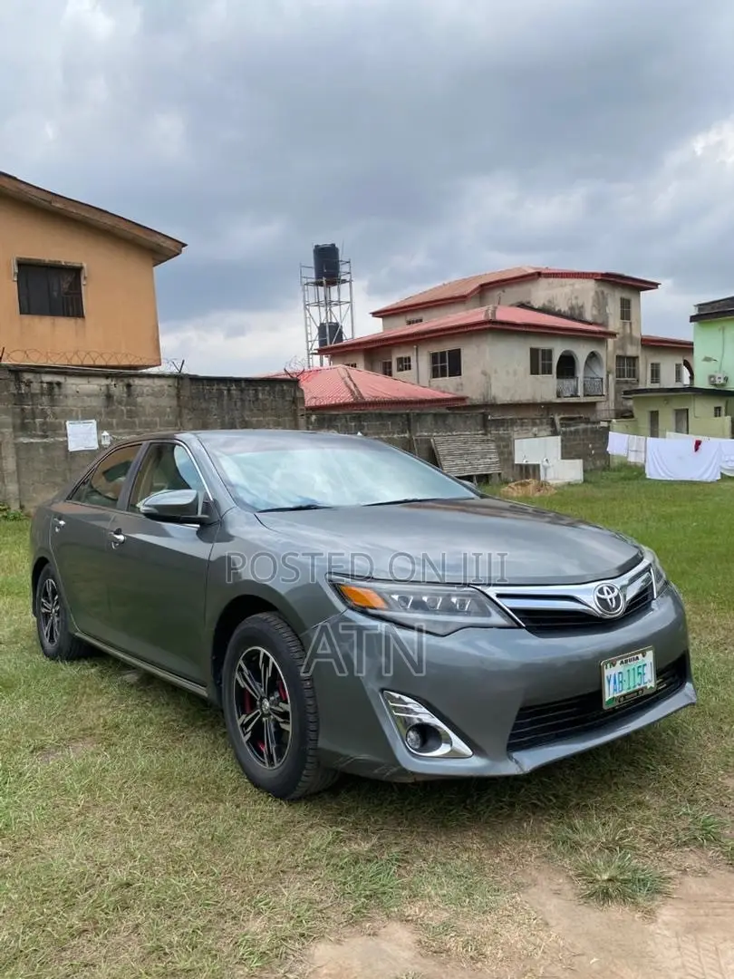 Toyota Camry LE 4dr Sedan (2.5L 4cyl 6A) 2013 Green