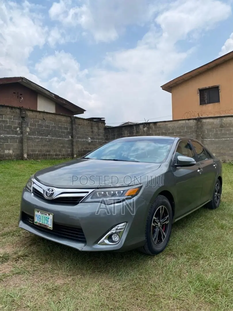 Toyota Camry LE 4dr Sedan (2.5L 4cyl 6A) 2013 Green