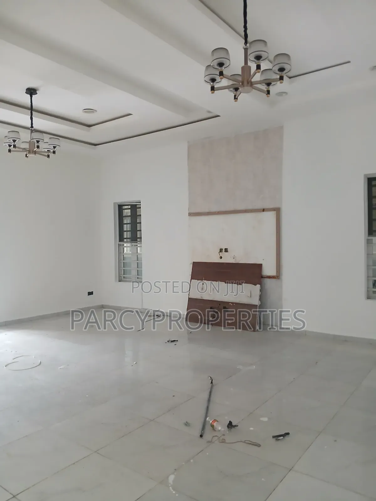 5bdrm Duplex in Hon Saheed Bankole, Ologolo for rent