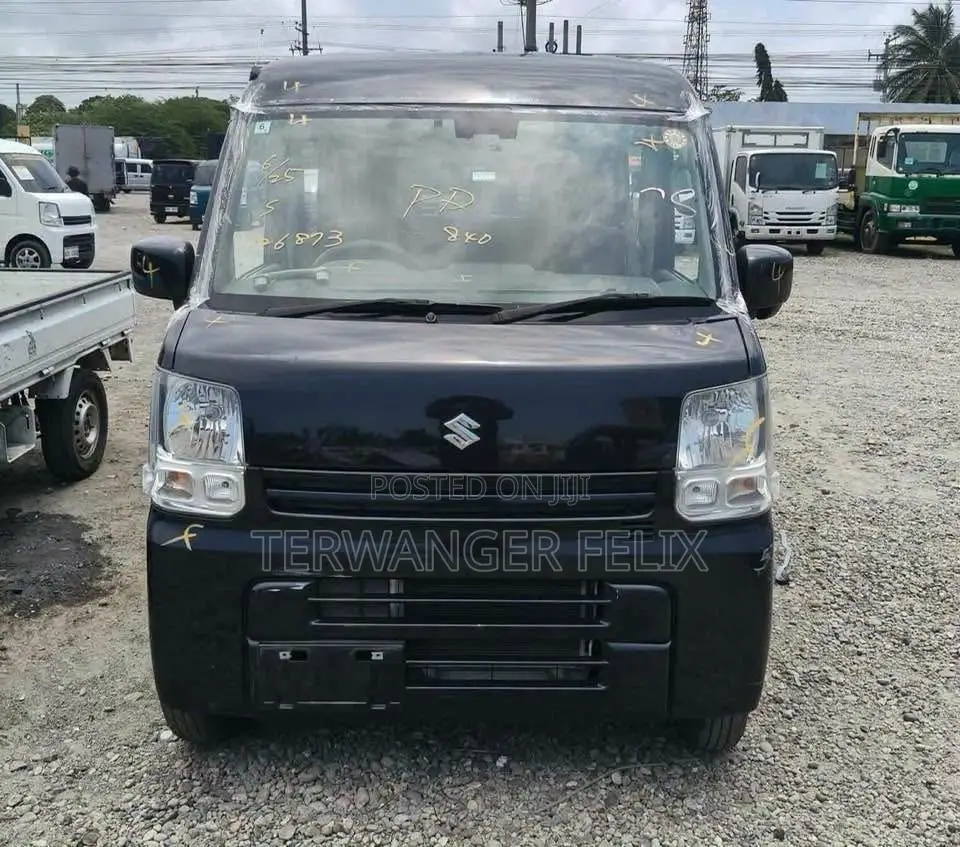 Suzuki Every 2012 Black