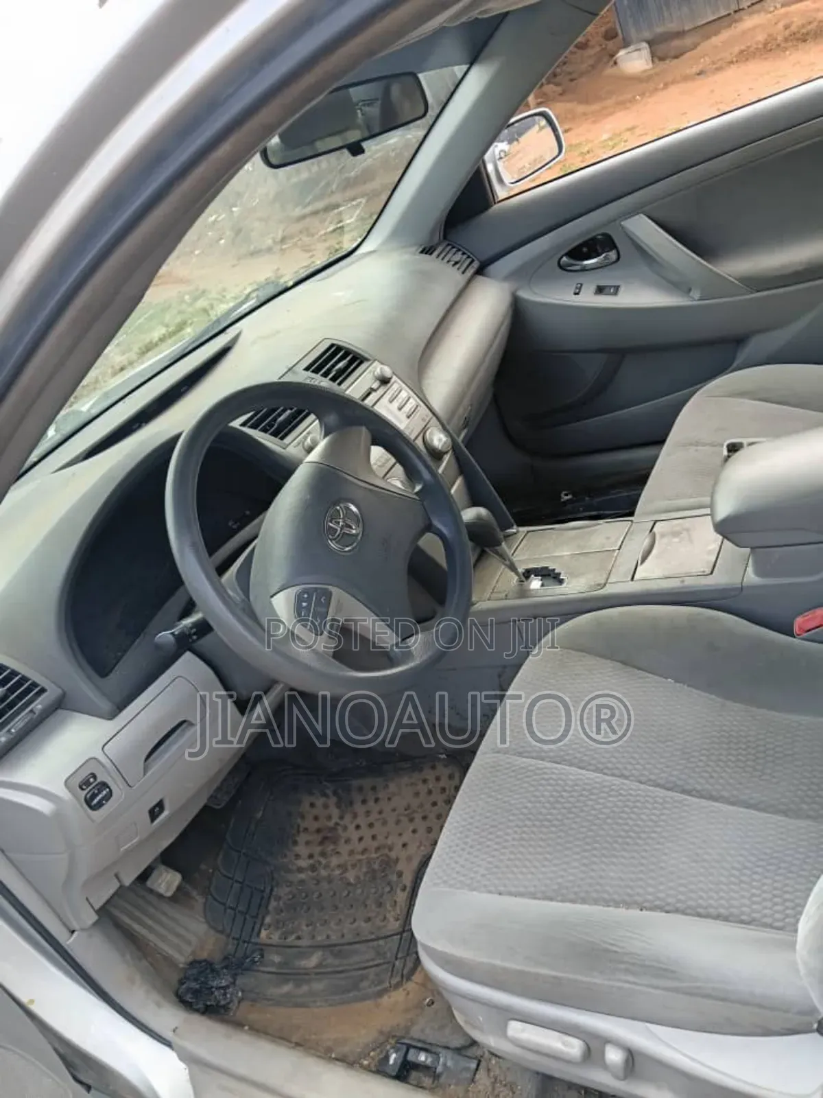 Toyota Camry 2010 Silver