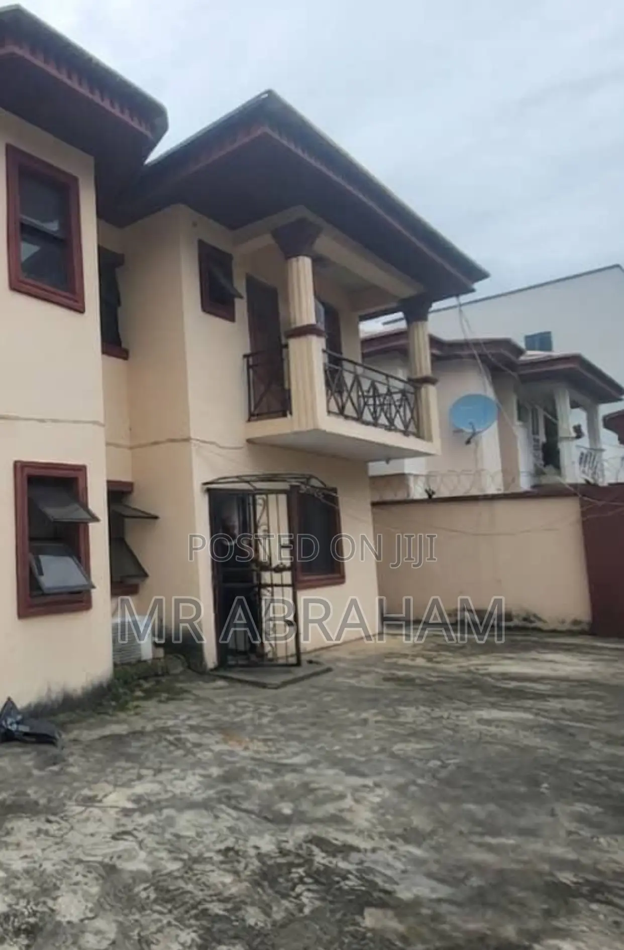Furnished 3bdrm Block of Flats in Omole Phase 2 for sale