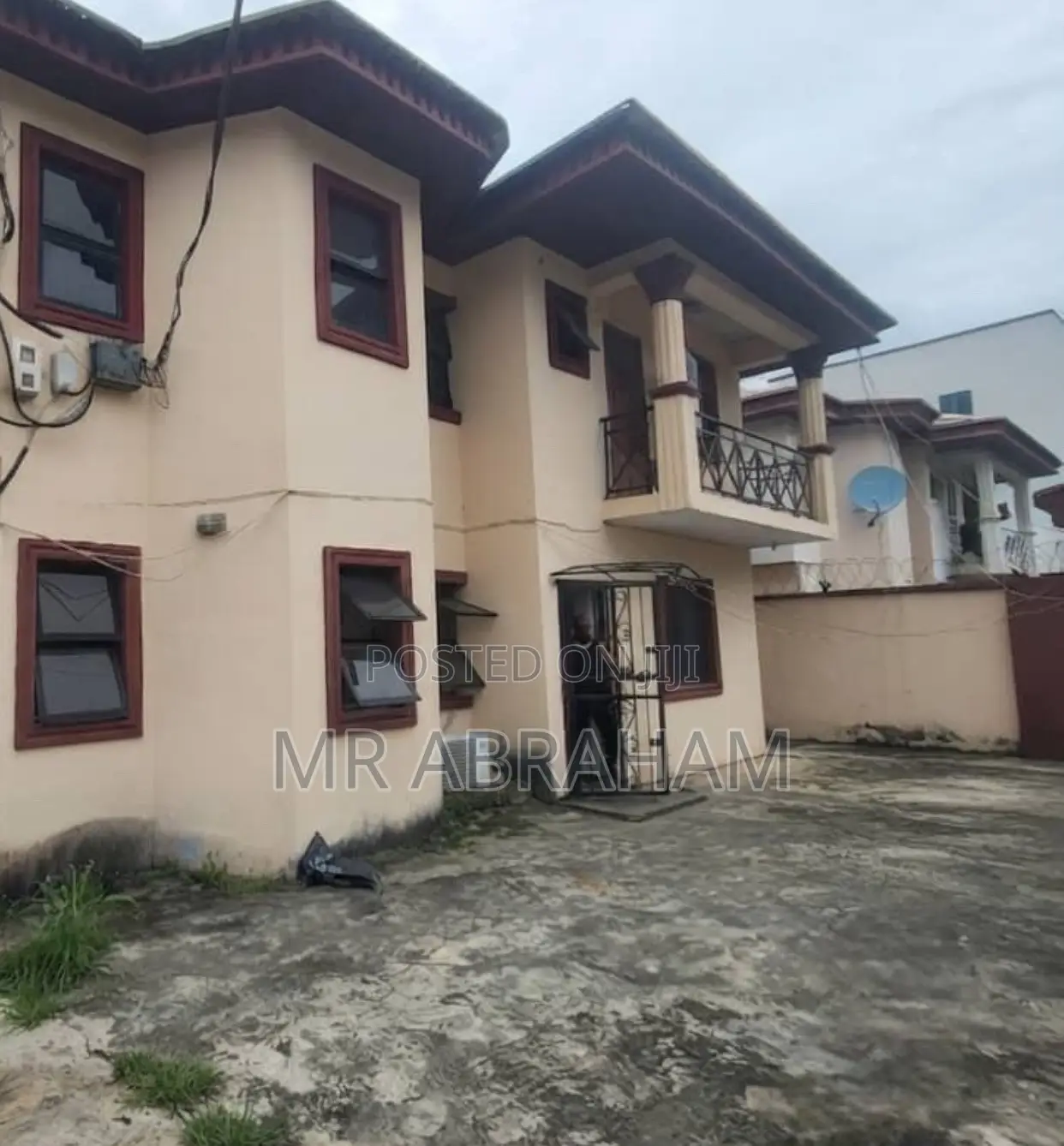 Furnished 3bdrm Block of Flats in Omole Phase 2 for sale
