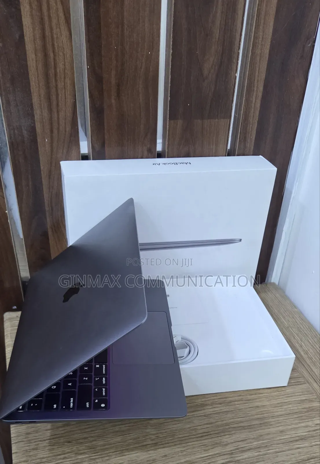 Laptop Apple MacBook Air 2020 M1 8GB Apple M1 SSD 512GB
