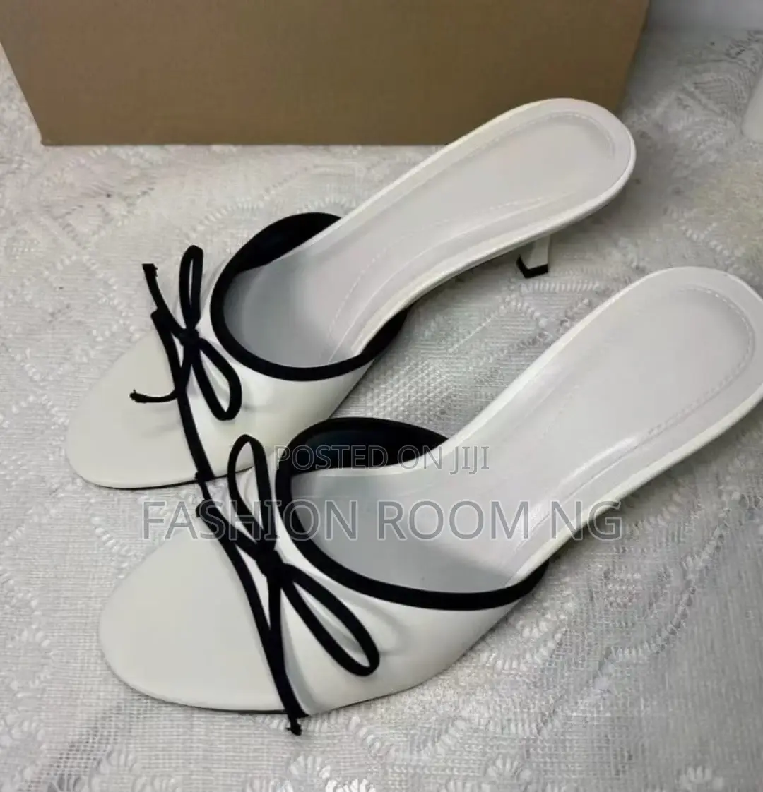 Zara Size 42 Shoe Available (Fully Boxed)