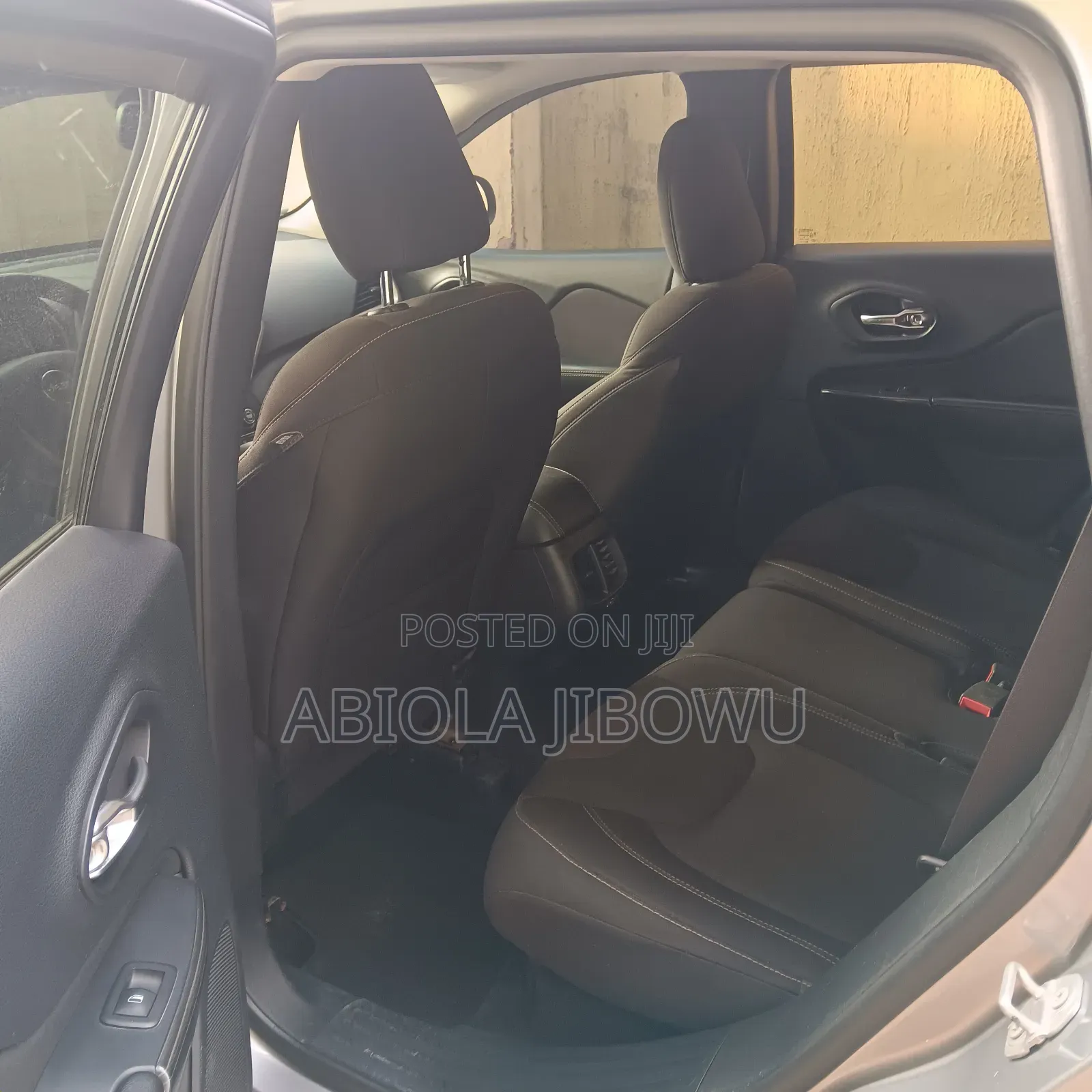 Jeep Grand Cherokee Laredo 4dr 4x4 2017 Silver