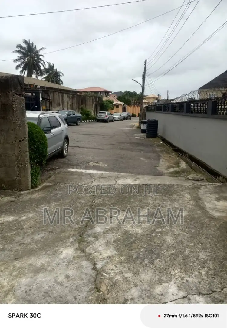 Furnished 3bdrm Block of Flats in Omole Phase 2 for sale