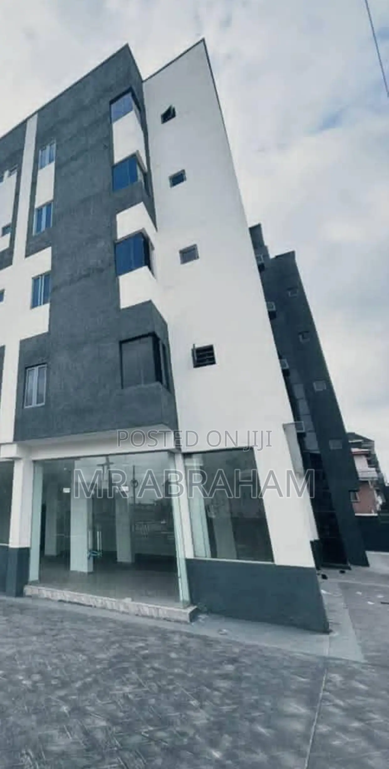 Furnished 3bdrm Block of Flats in Off Awolowo Way, for sale