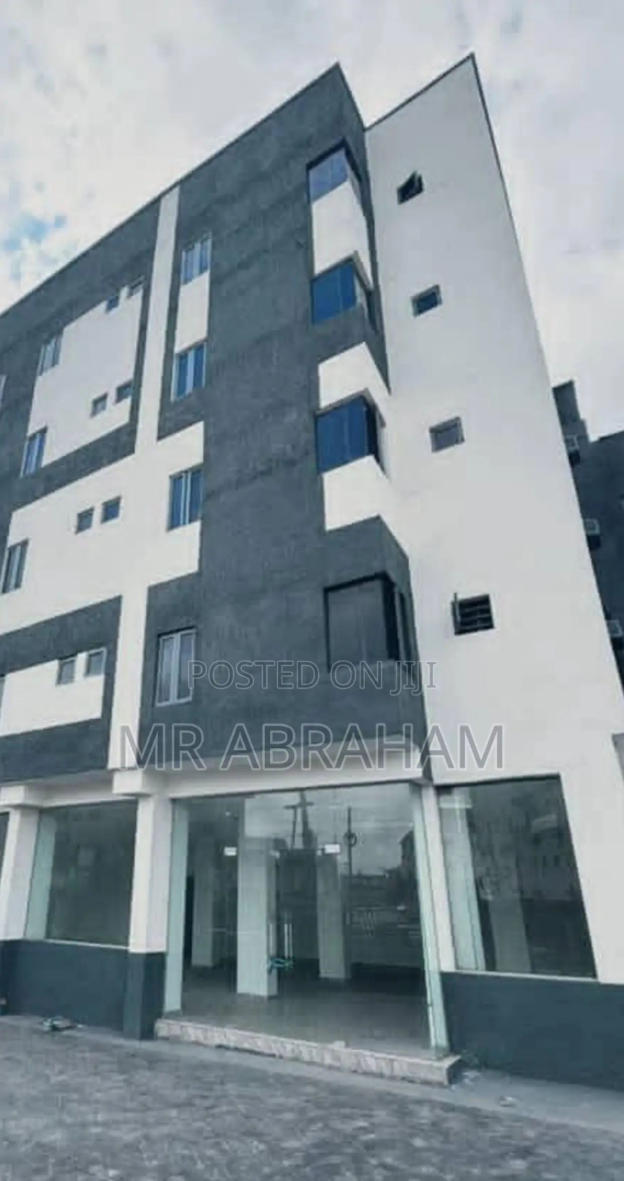 Furnished 3bdrm Block of Flats in Off Awolowo Way, for sale