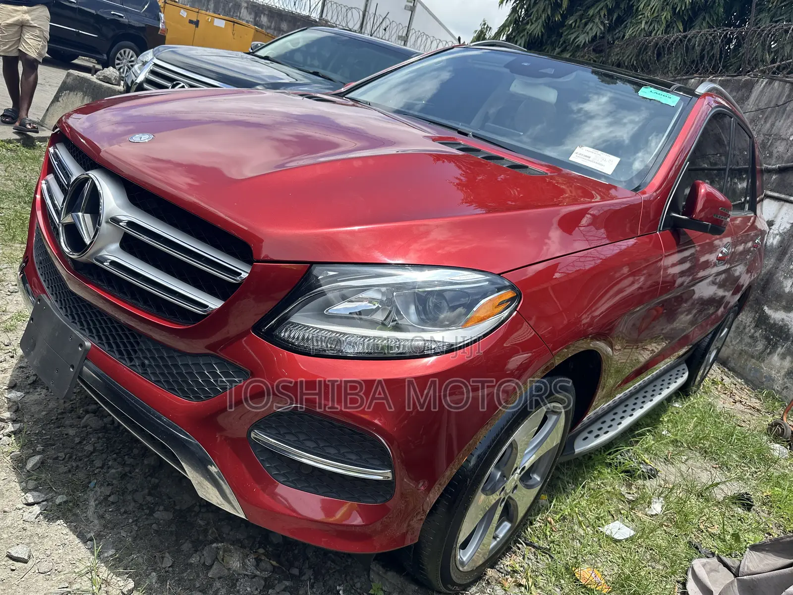 Mercedes-Benz GLE-Class GLE 350d 4MATIC 2017 Red