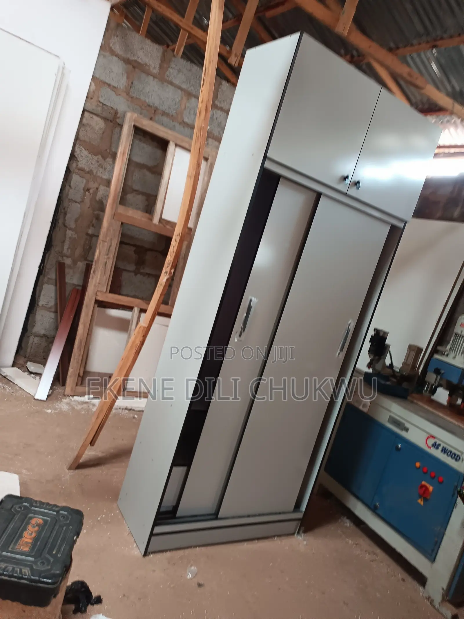 Modern Sliding Door Wardrobe Closet With Overhead Storage