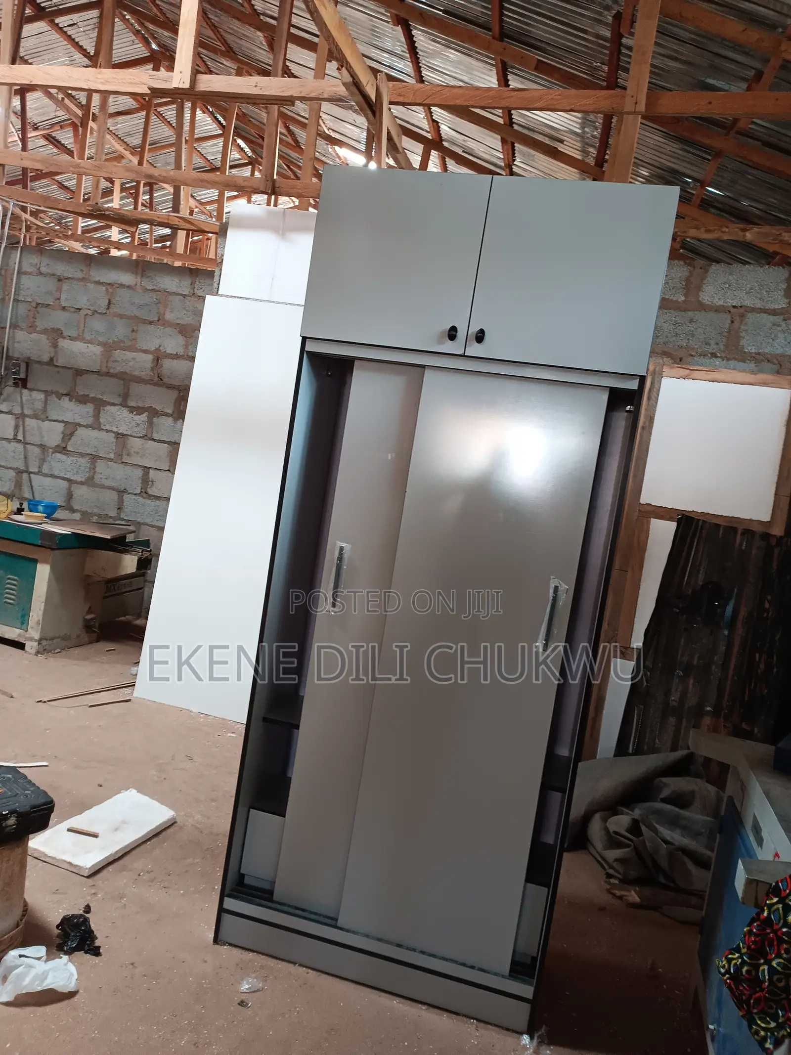 Modern Sliding Door Wardrobe Closet With Overhead Storage