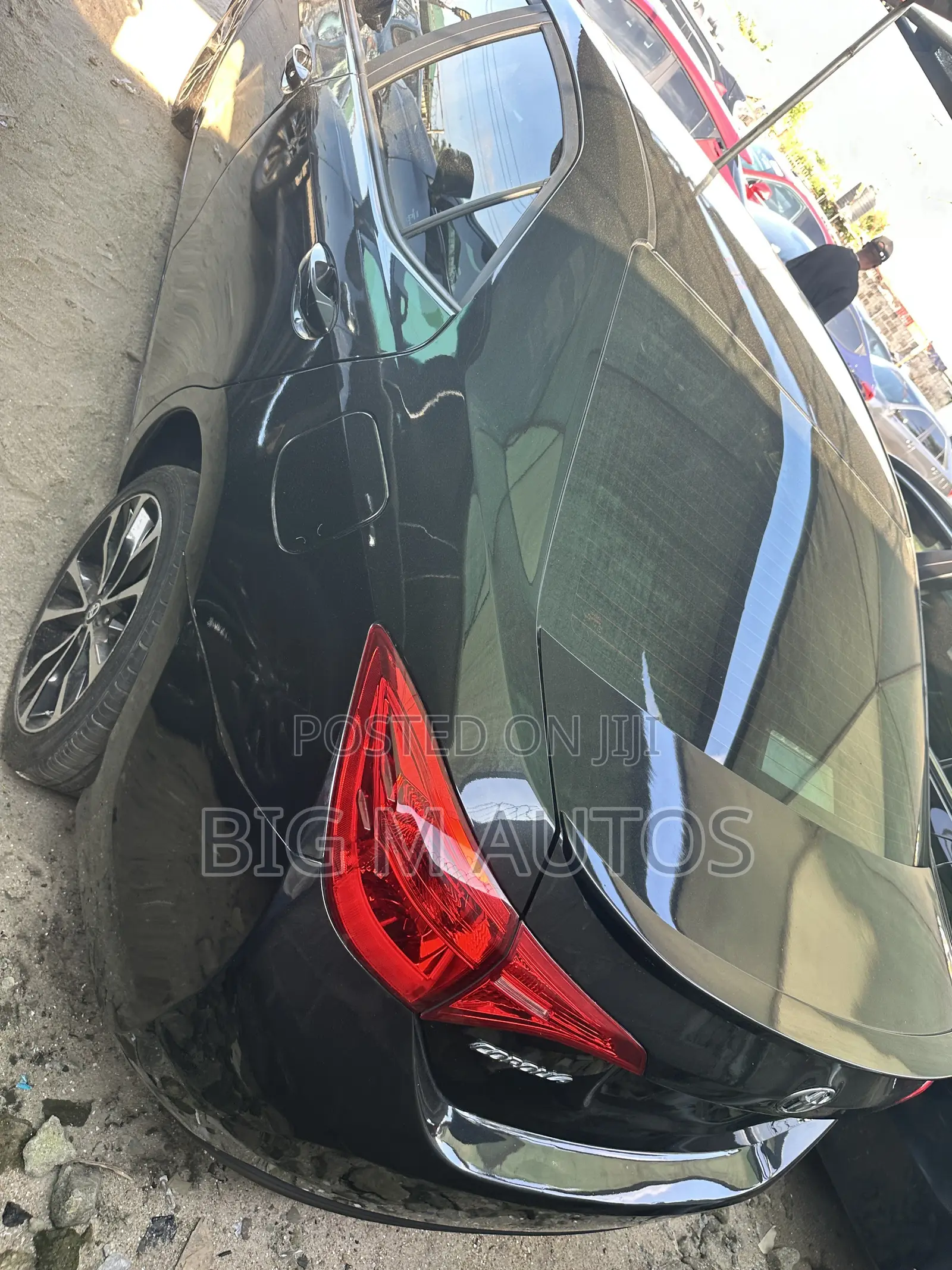 Toyota Corolla SE Special Edition 4dr Sedan (1.8L 4cyl CVT) 2017 Black