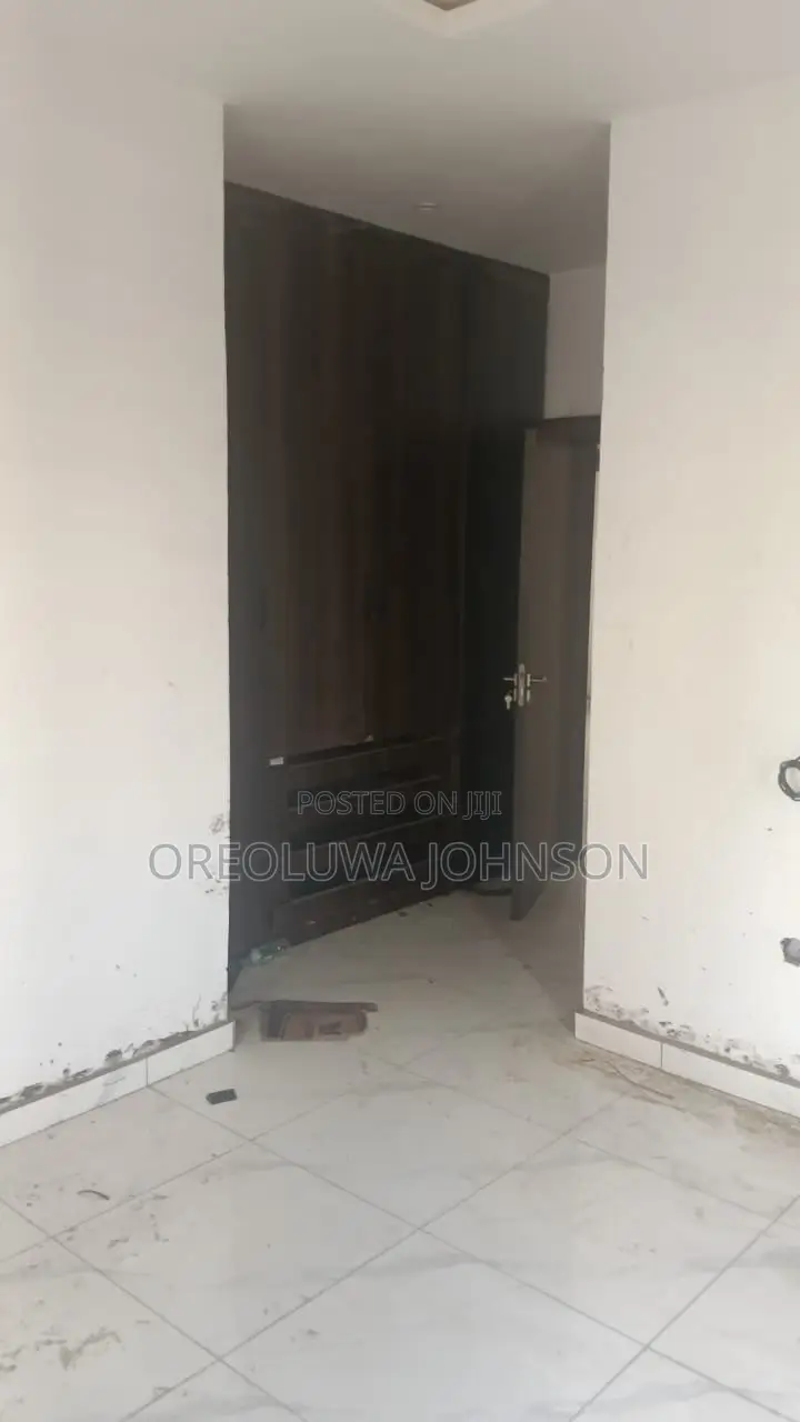 4bdrm Block of Flats in Ifako-Gbagada for sale
