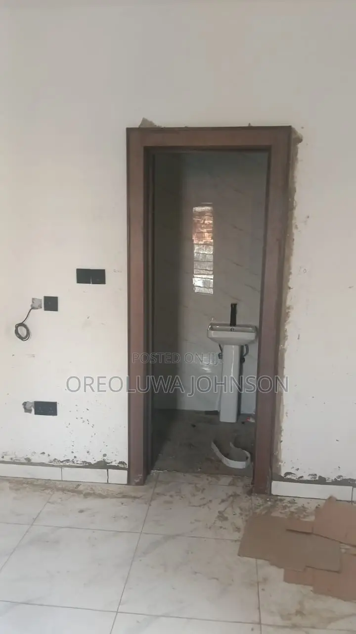 4bdrm Block of Flats in Ifako-Gbagada for sale