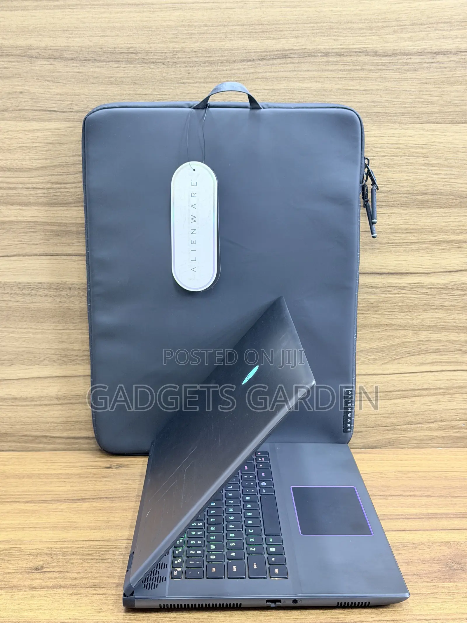 Laptop Alienware M16 R2 16GB Intel Core Ultra 7 SSD 1T
