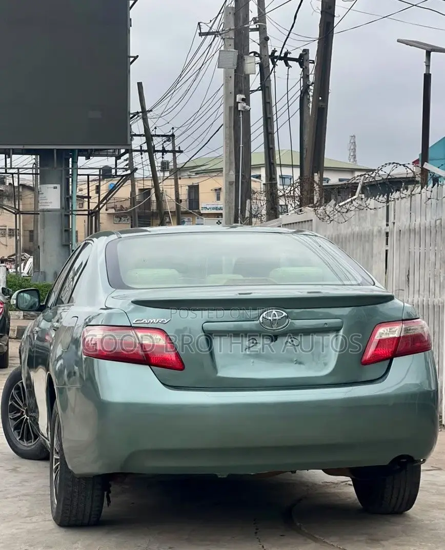Toyota Camry LE 4dr Sedan (2.4L 4cyl 5A) 2008 Green