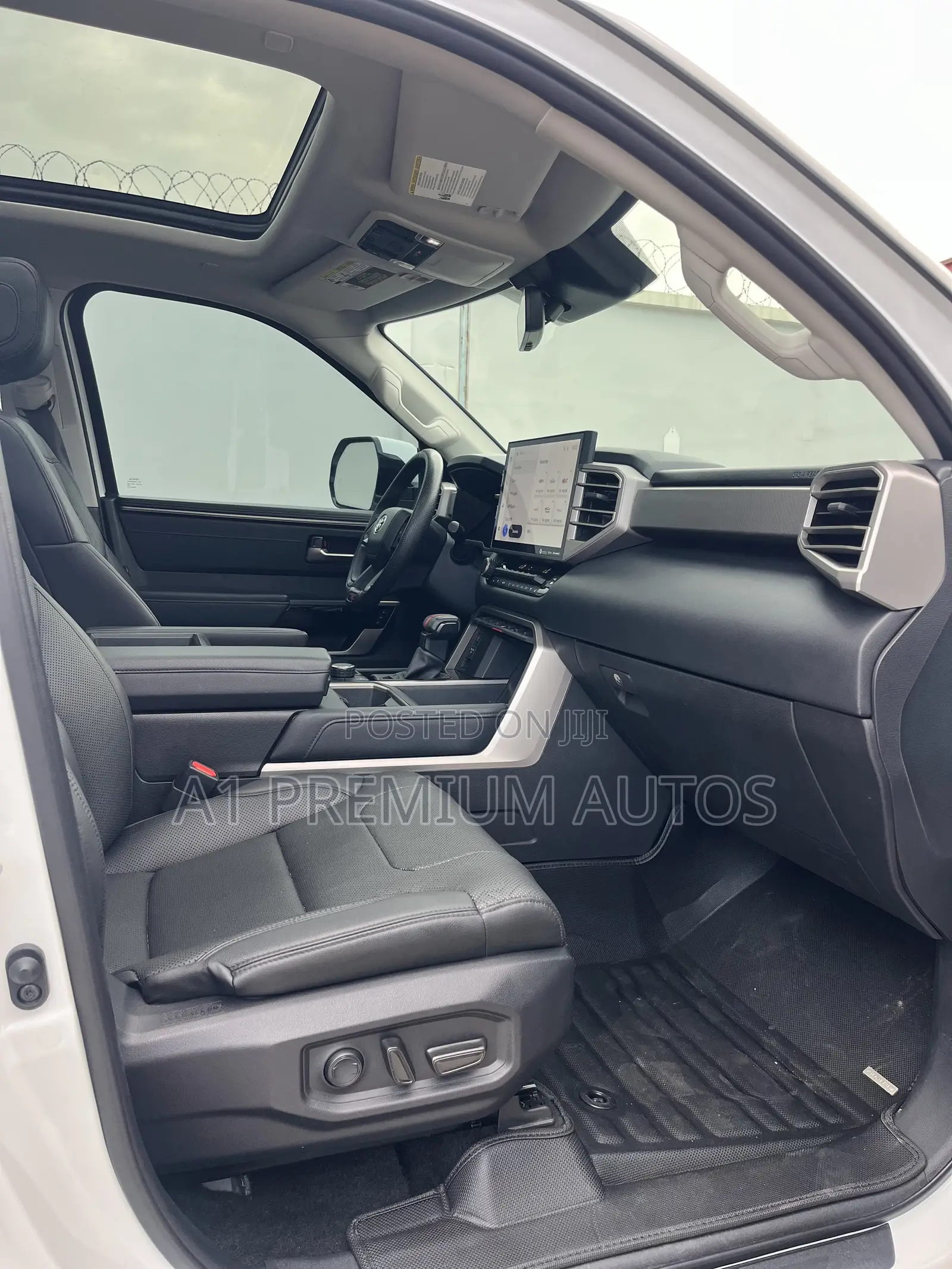 Toyota Tundra Limited CrewMax 4WD SB w/6.5' Bed (Hybrid) 2026 White