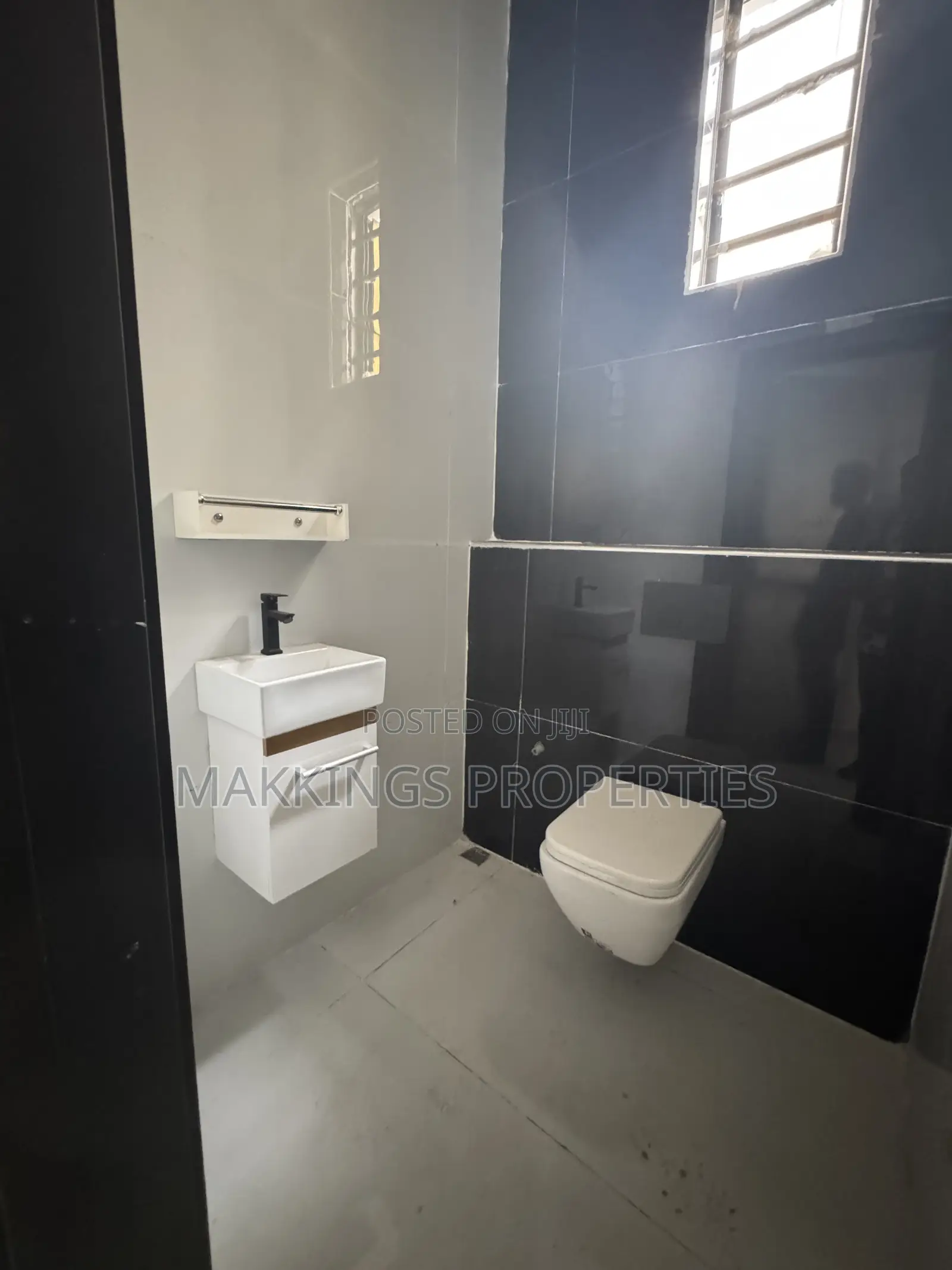 5bdrm Duplex in Sangotedo for sale