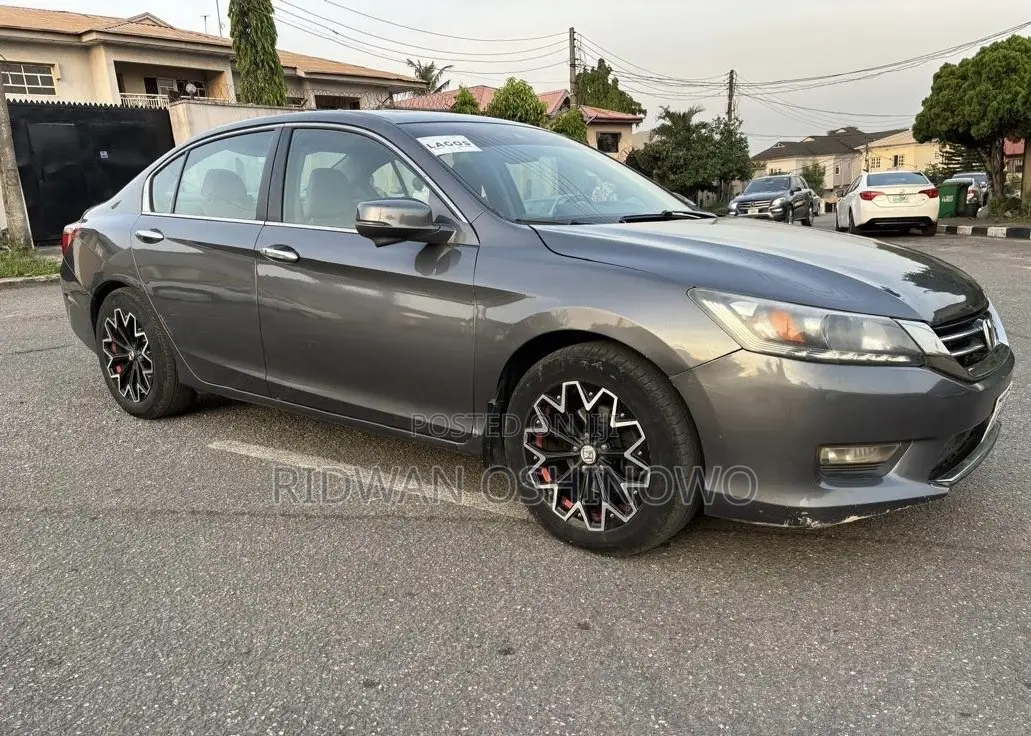 Honda Accord EX-L V-6 4dr Sedan FWD (3.5L 6cyl 6A) 2013 Gray