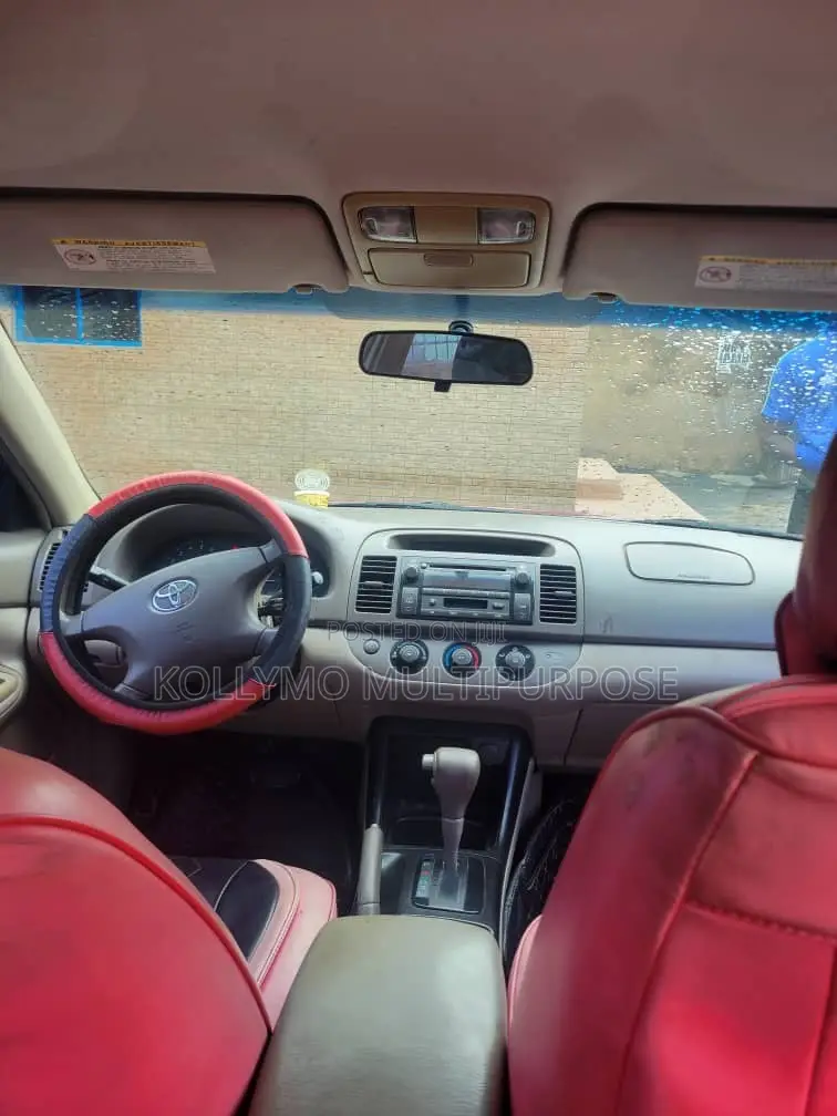 Toyota Camry LE V6 4dr Sedan (3.0L 6cyl 5A) 2004 Red