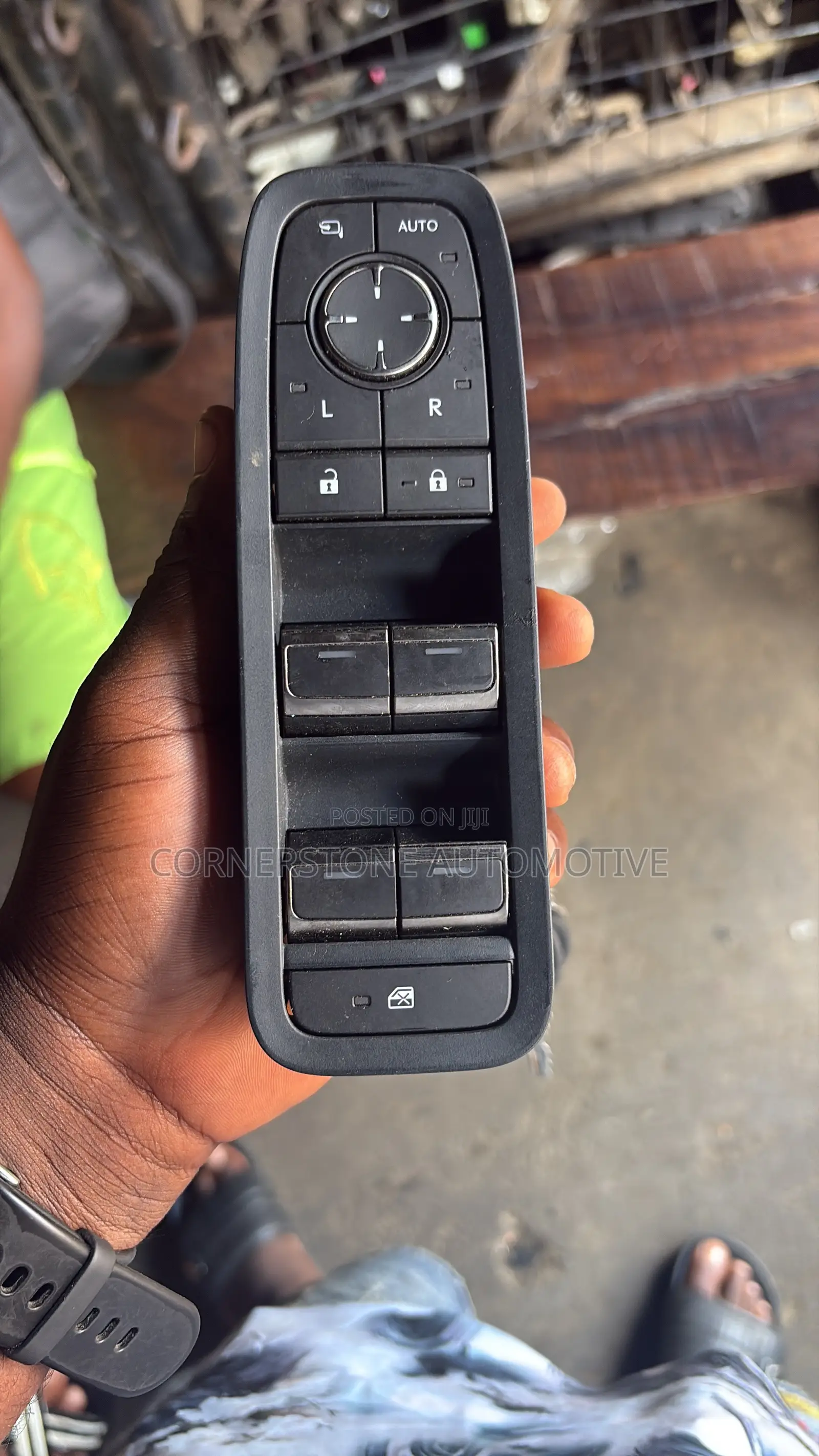 Pressing Buttons Rx 350 2024