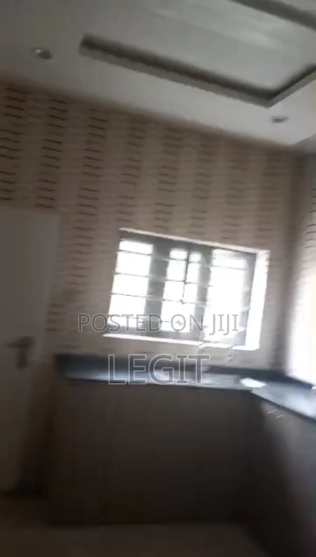 5bdrm Penthouse in Lugbe District for sale