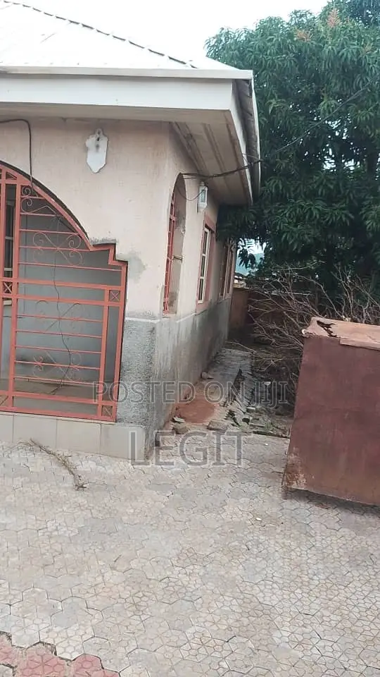 3bdrm Bungalow in Kurudu for sale