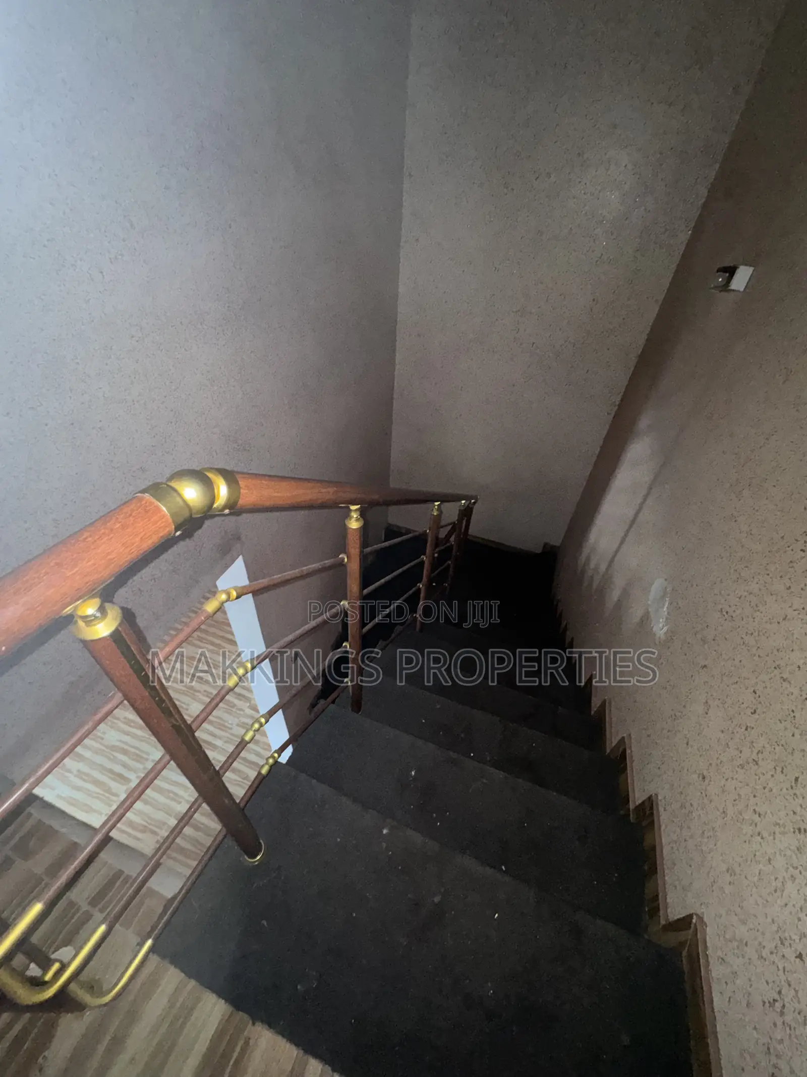 4bdrm Duplex in Lekki Phase 2 for sale