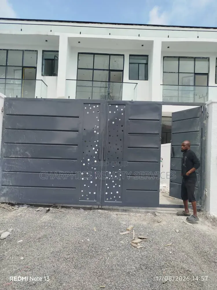 3bdrm Duplex in Off Lekki-Epe Expressway for sale