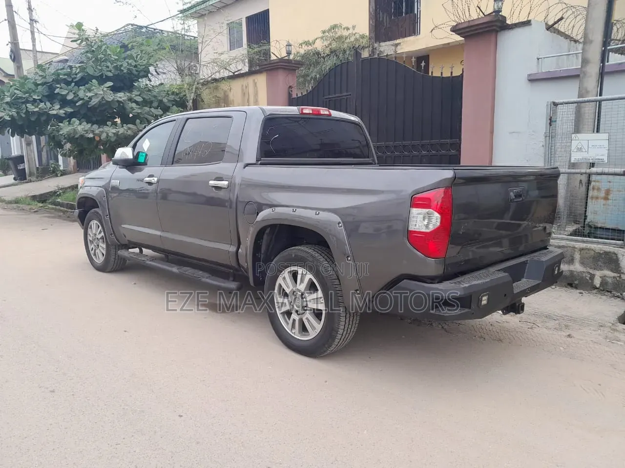 Toyota Tundra 2016 Gray