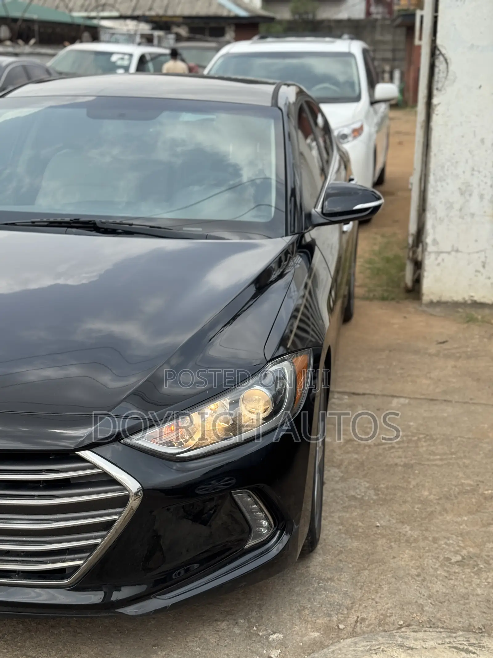 Hyundai Elantra Limited Sedan FWD (2.0L 4cyl 6A) 2017 Black