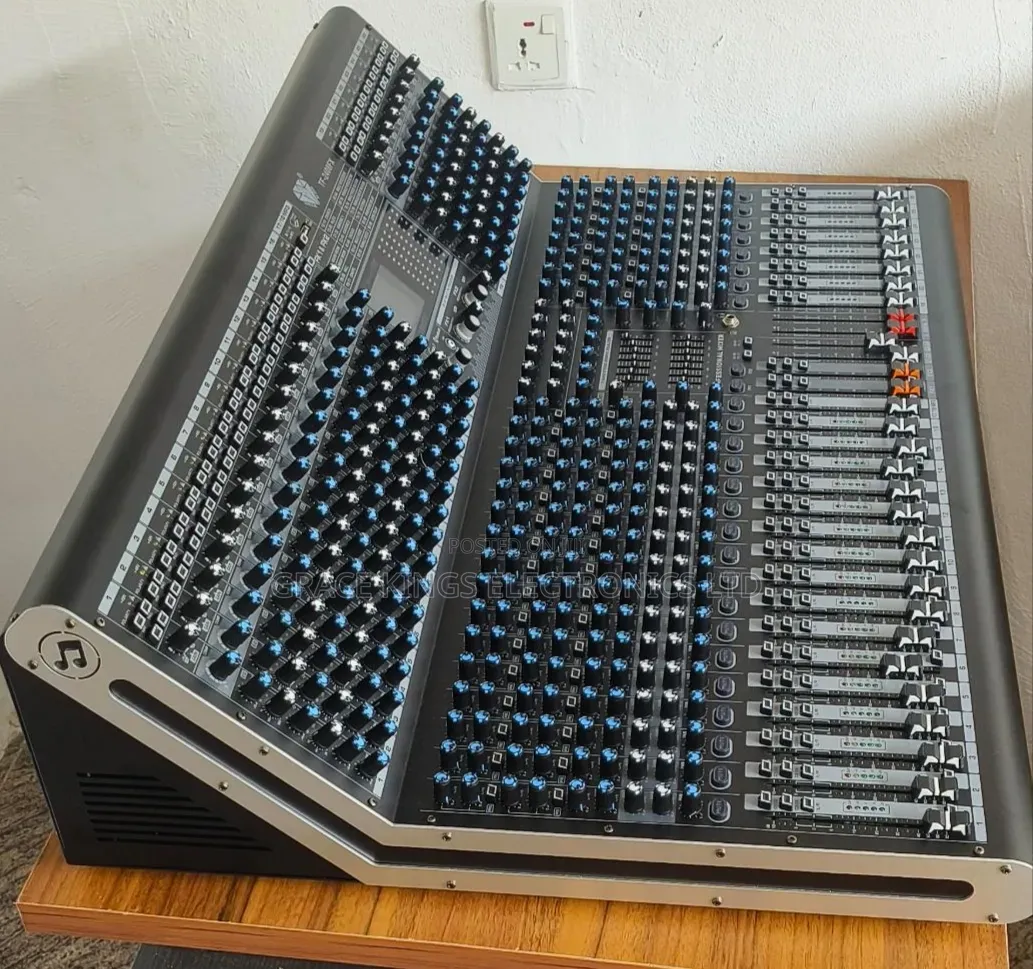24chanels Audio Console Analogue