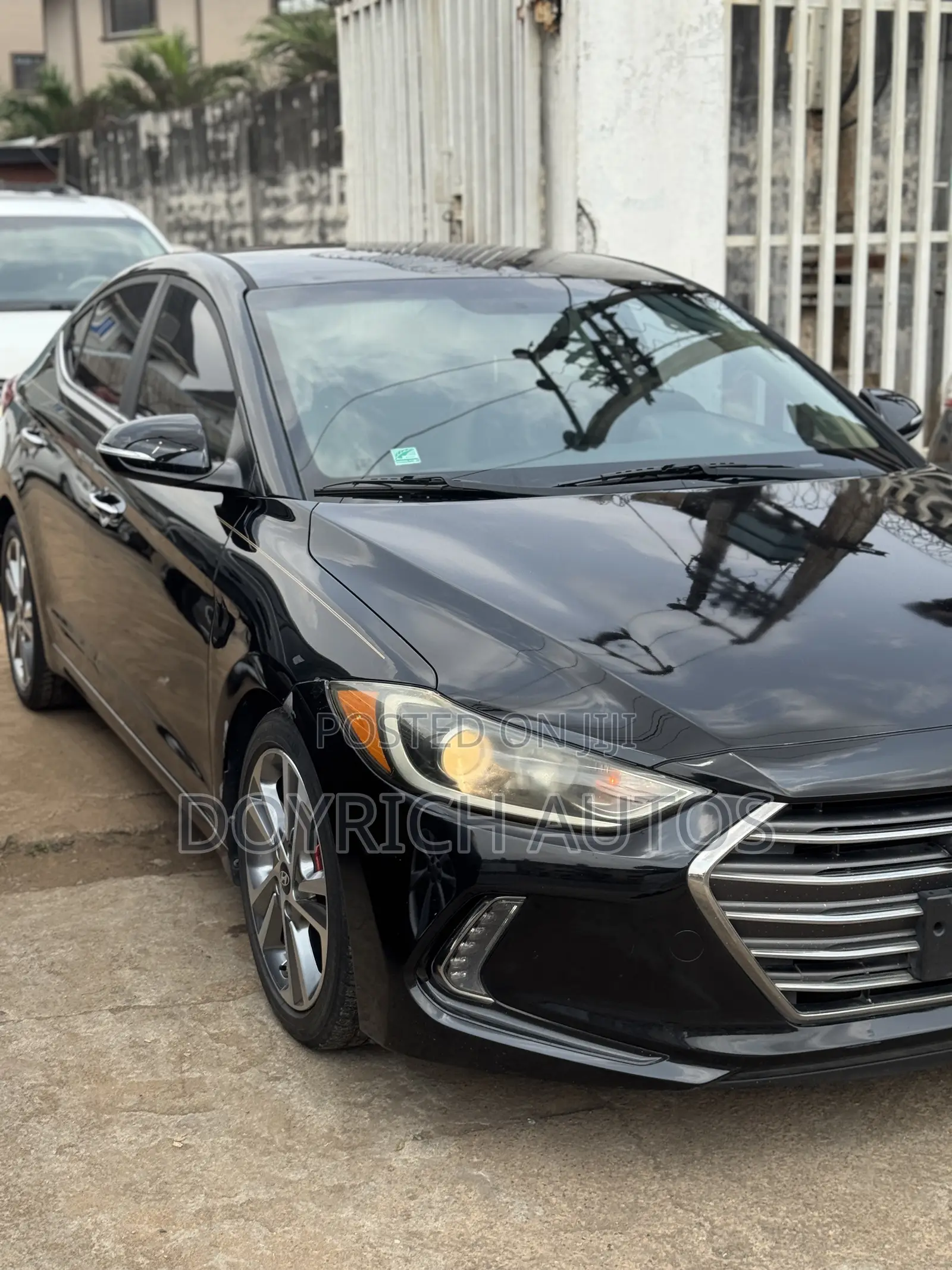 Hyundai Elantra Limited Sedan FWD (2.0L 4cyl 6A) 2017 Black