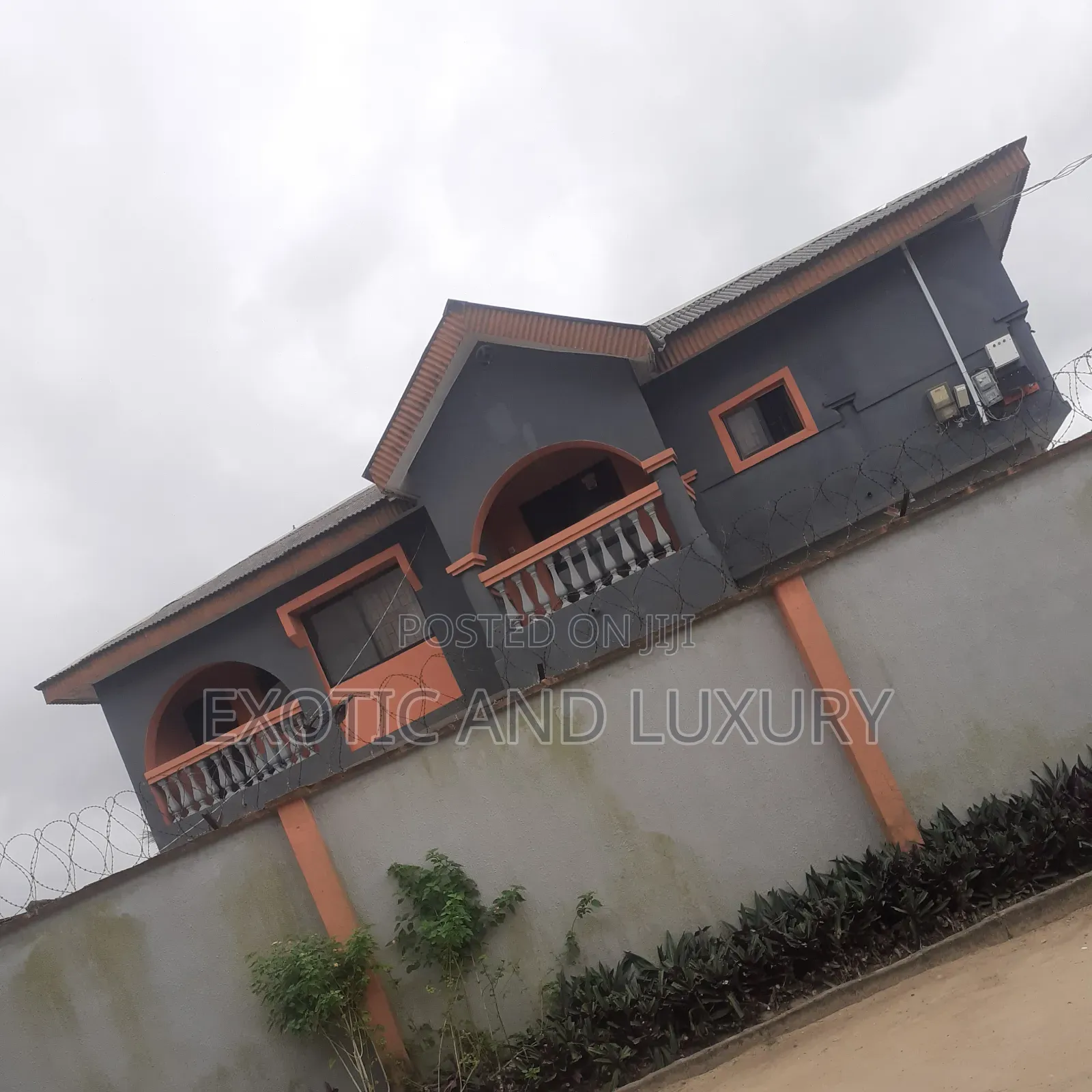 Studio Apartment in Bariga / Shomolu for rent