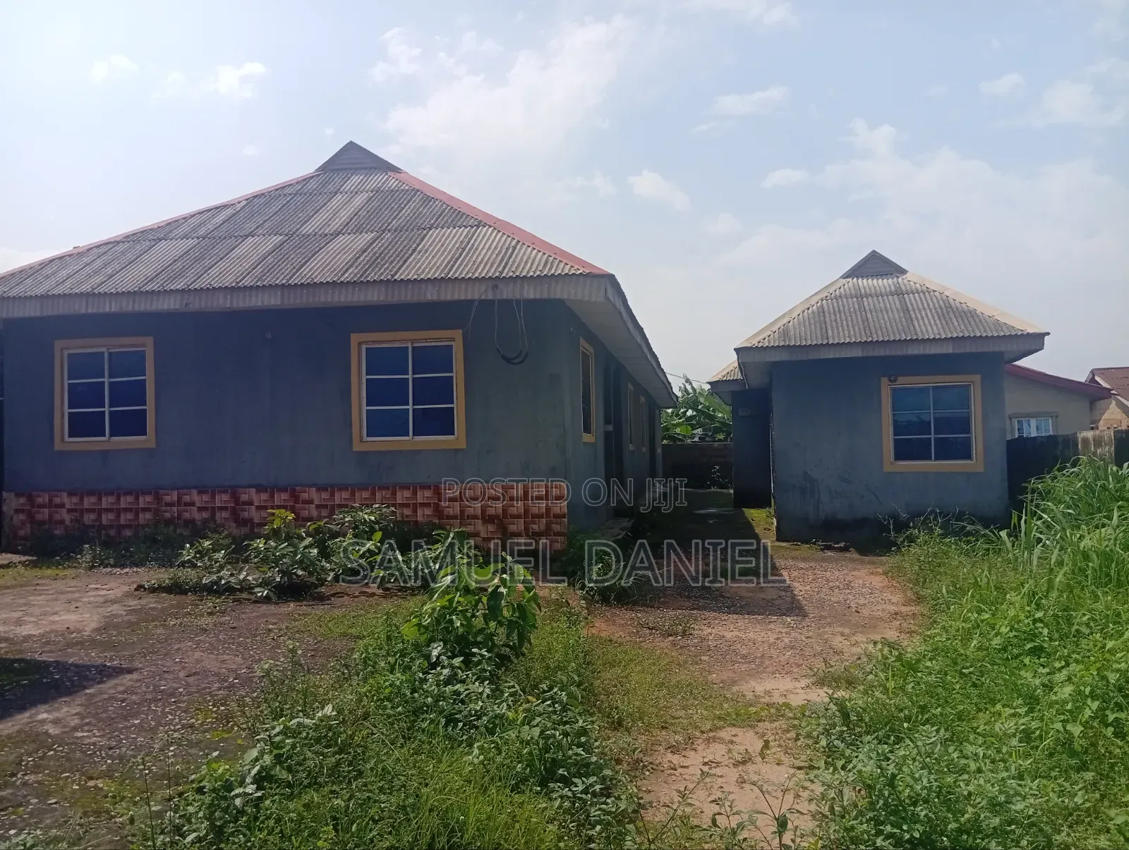1bdrm Bungalow in Teachers Estate, Ikorodu Garage for sale