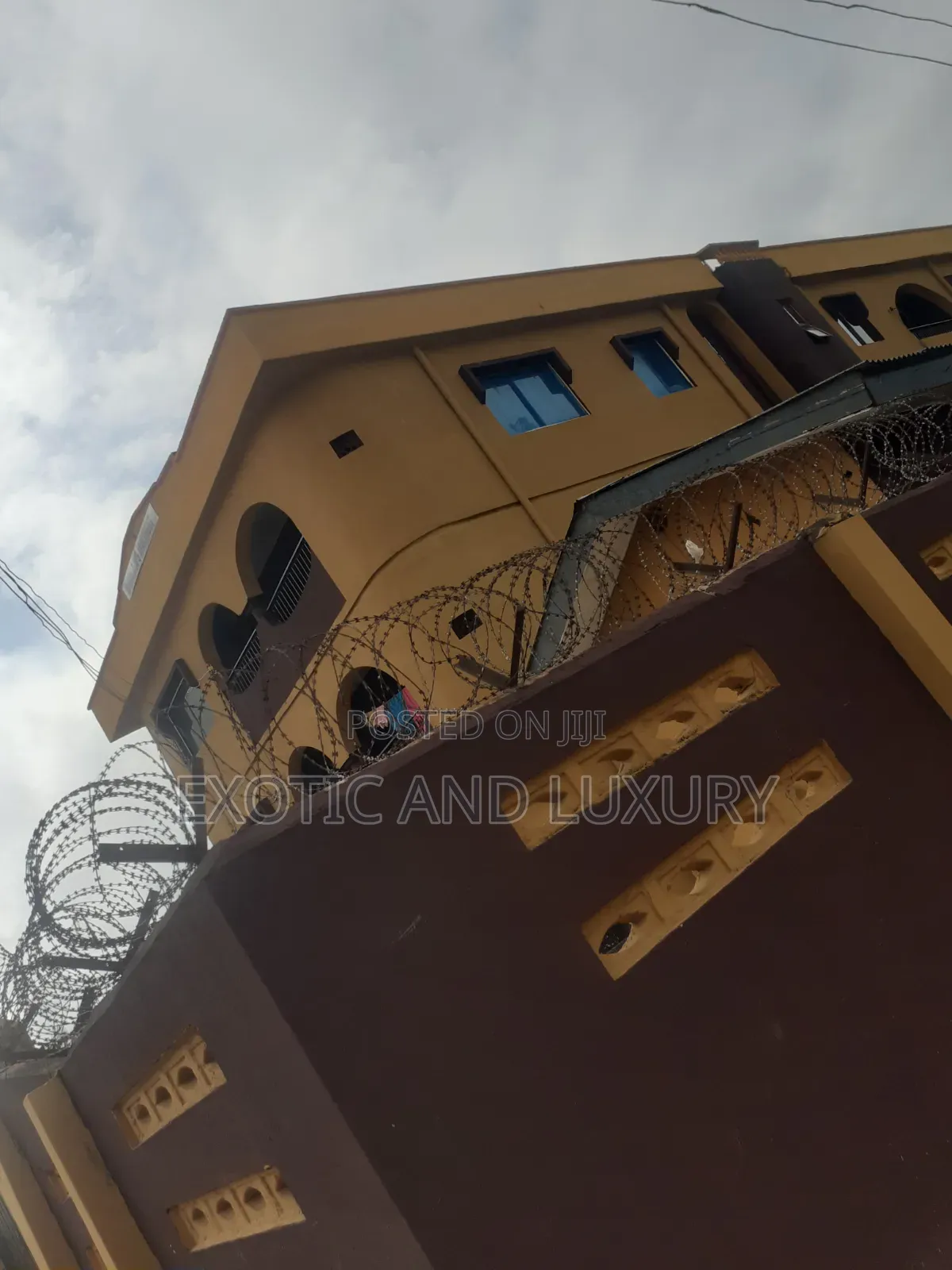 Studio Apartment in Bariga / Shomolu for rent