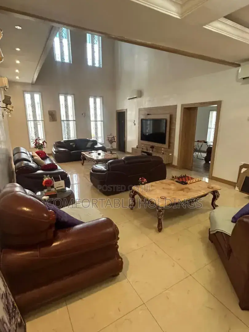 8bdrm Duplex in Oshorun Heritage for sale