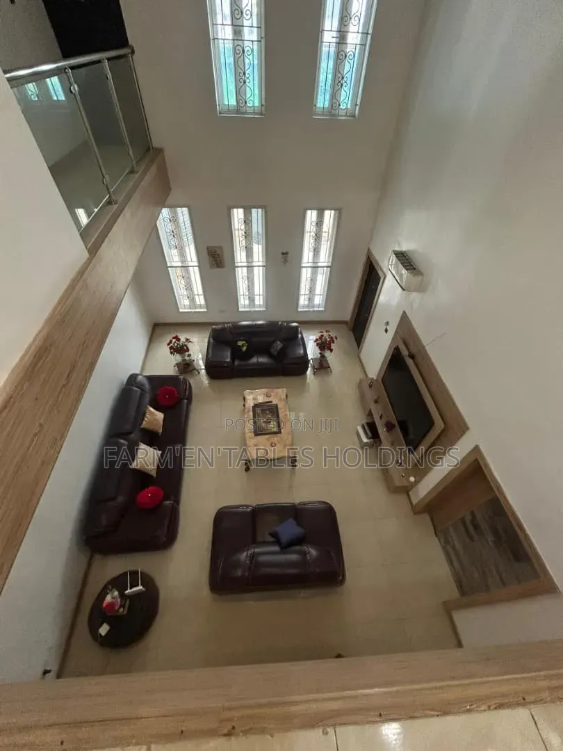 8bdrm Duplex in Oshorun Heritage for sale