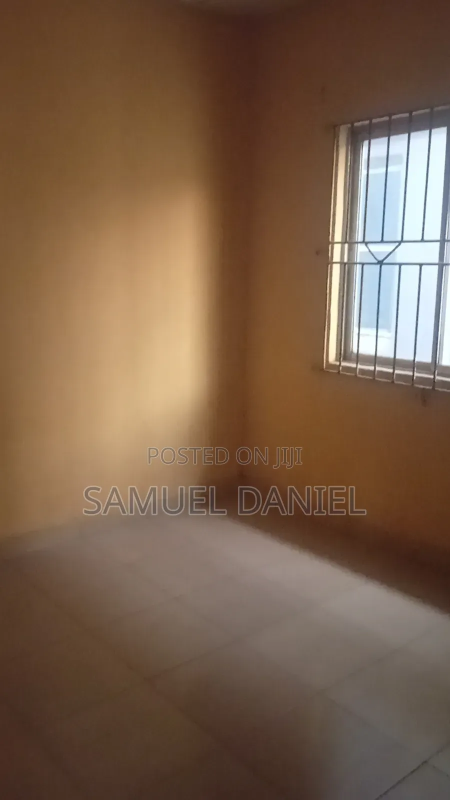 4bdrm Bungalow in Lucky Fibre Estate, Ikorodu Garage for sale