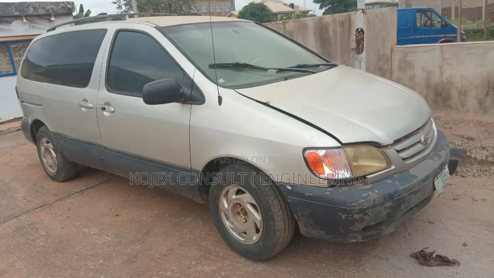 Toyota Sienna XLE 2001 Silver