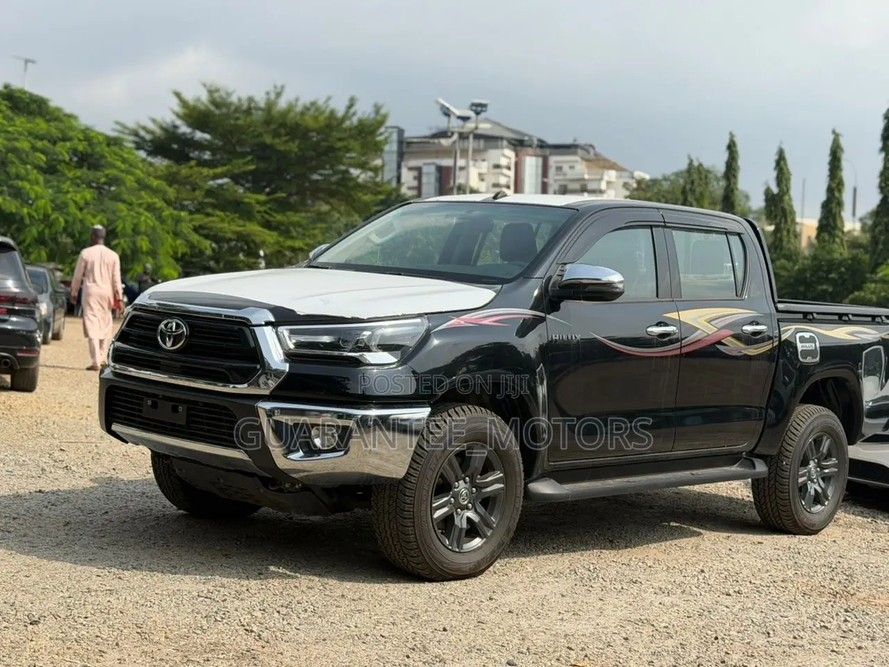 New Toyota Hilux 2025 Black